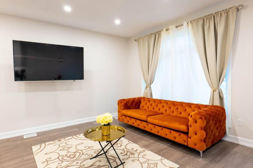 Luxury Niagara 3 Bdr Townhouse /Garage Apartment Екстериор снимка